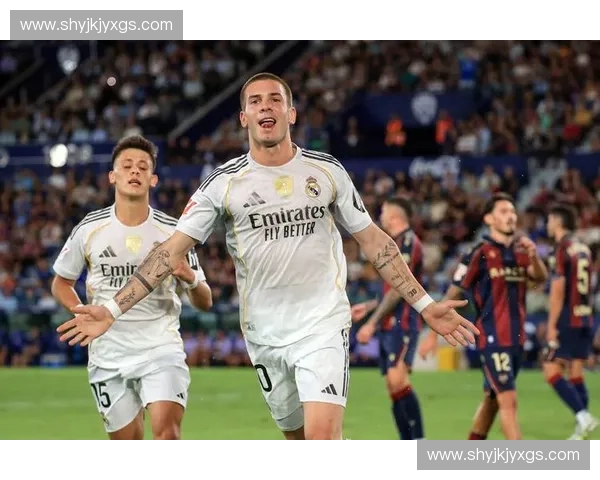皇马主场鏖战巴列卡诺全场激烈对攻新星闪耀助球队再创辉煌