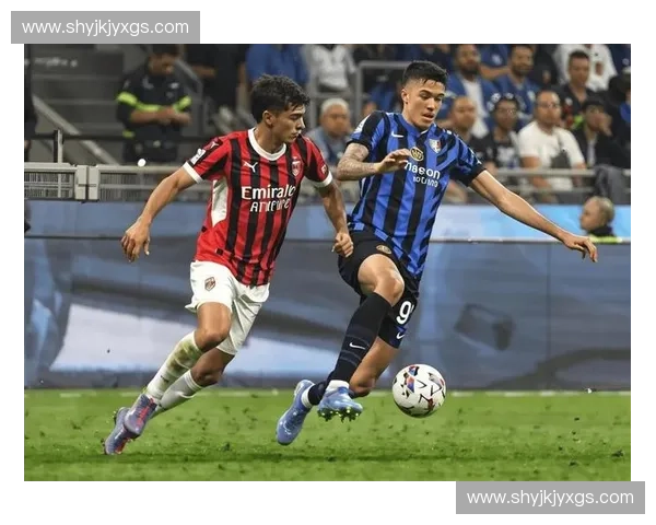 沙尔克04迎战国际米兰回顾：欧冠经典对决与历史交锋分析